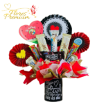 TAZA CON 10 DULCES ACOMPAÑADO DE BONITA DECORACION