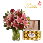 FLORERO DE 6 ROSAS CON LILIUM Y BOMBONES FERREROS ROCHER 150 GRS