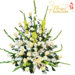 CANASTA DE ROSAS Y FLOR DE TEMPORADA