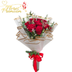 RAMO DE 12 ROSAS IMPORTADAS, FOLLAJE Y LINDA ENVOLTURA