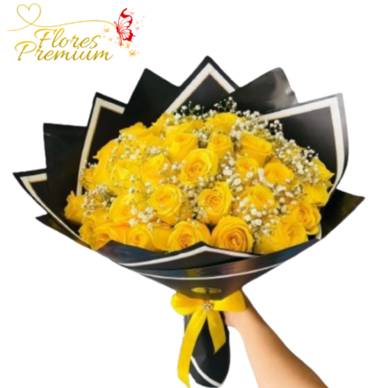 RAMO 36 ROSAS TIPO BOUQUET CON ILUMINACION