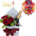 CAJA CUADRADA DE 3 ROSAS IMPORTADAS, CHAMPAGNE Y FRUTOS SECOS + GLOBO NAVIDEÑO