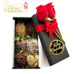 CAJA RECTANGULAR DE 6 FRUTILLAS Y 2 ROSAS