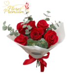 RAMO DISPERSO DE 6 ROSAS