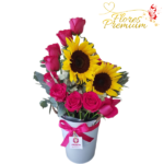 MACETA DE 8 ROSAS IMPORTADAS Y 3 GIRASOLES