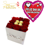 CAJA CUADRADA DE 8 ROSAS, 4 BOMBONES Y GLOBO
