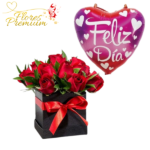BOX CUADRADO DE 12 ROSAS Y GLOBO