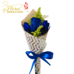RAMO 3 ROSAS AZULES