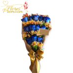 RAMO EXTENDIDO 12 ROSAS Y FOLLAJE