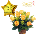 CANASTA DE 10 ROSAS Y FOLLAJE + GLOBO DIA DE LA SECRETARIA
