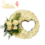 CORONA CORAZON EN EL CENTRO 55CM