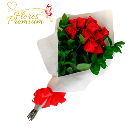 RAMO DE 12 ROSAS IMPORTADAS