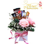 CAJA CON DULCES Y ROSAS