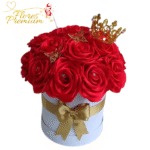 BOX DE 15 ROSAS JABON, CORONITA Y MARIPOSAS