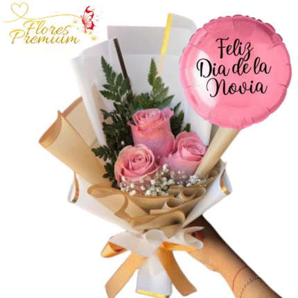 RAMO DIA DE LA NOVIA 3 ROSAS, FOLLAJE, LINDA ENVOLTURA Y GLOBO