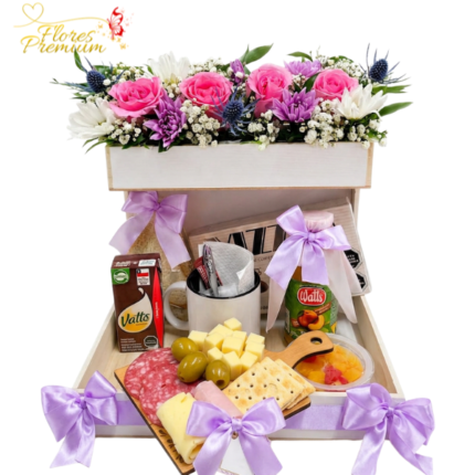 DESAYUNO SORPESA CON PICOTEO Y MIX DE FLORES